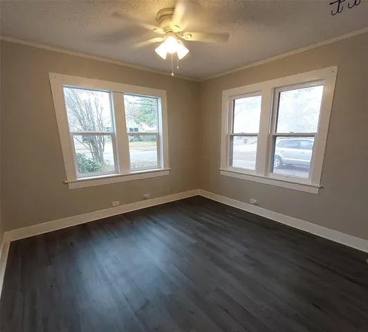 $89,900 | 1130 West Shepherd Street, Denison, TX 75020