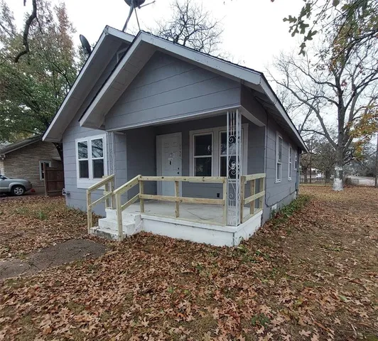 $89,900 | 1130 West Shepherd Street, Denison, TX 75020