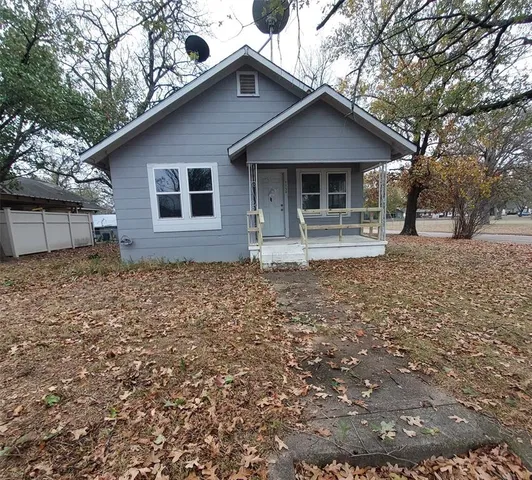 $89,900 | 1130 West Shepherd Street, Denison, TX 75020