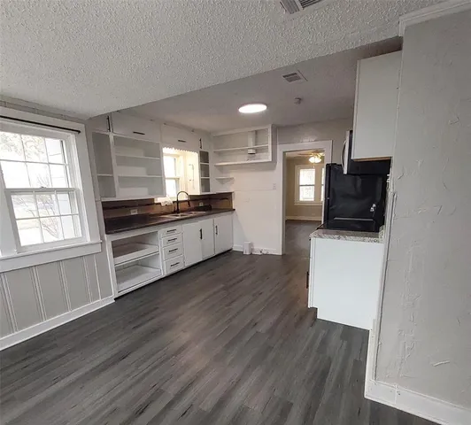 $89,900 | 1130 West Shepherd Street, Denison, TX 75020