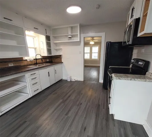 $89,900 | 1130 West Shepherd Street, Denison, TX 75020