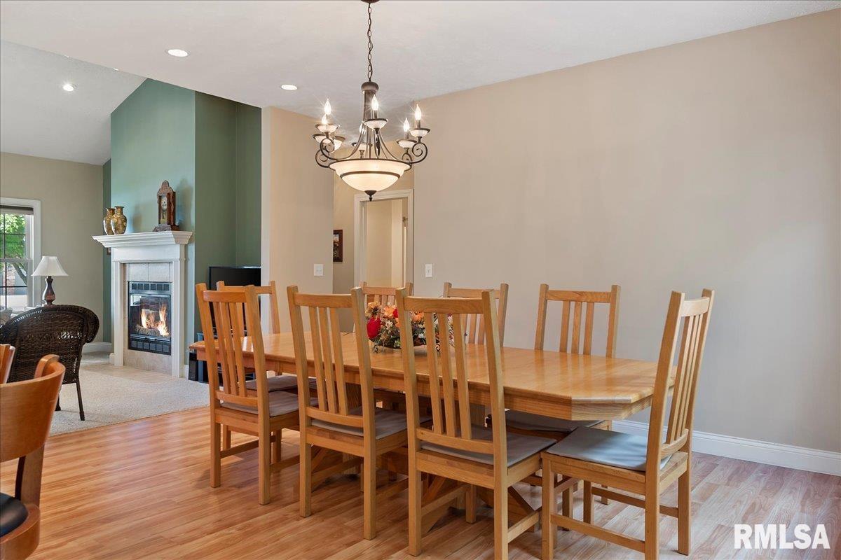 530 Heathrow Lane Rochester, IL 62563 - Photo 12 of 39