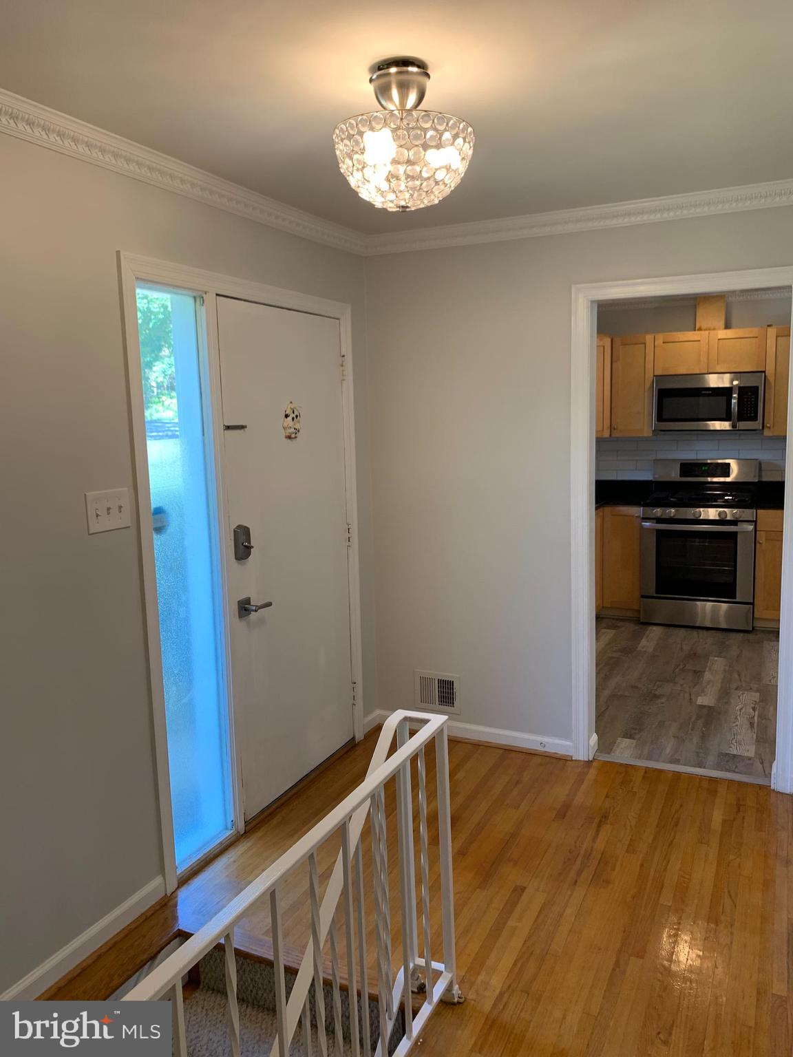 6401 Rivington Road Springfield, VA 22152 - Photo 2 of 30