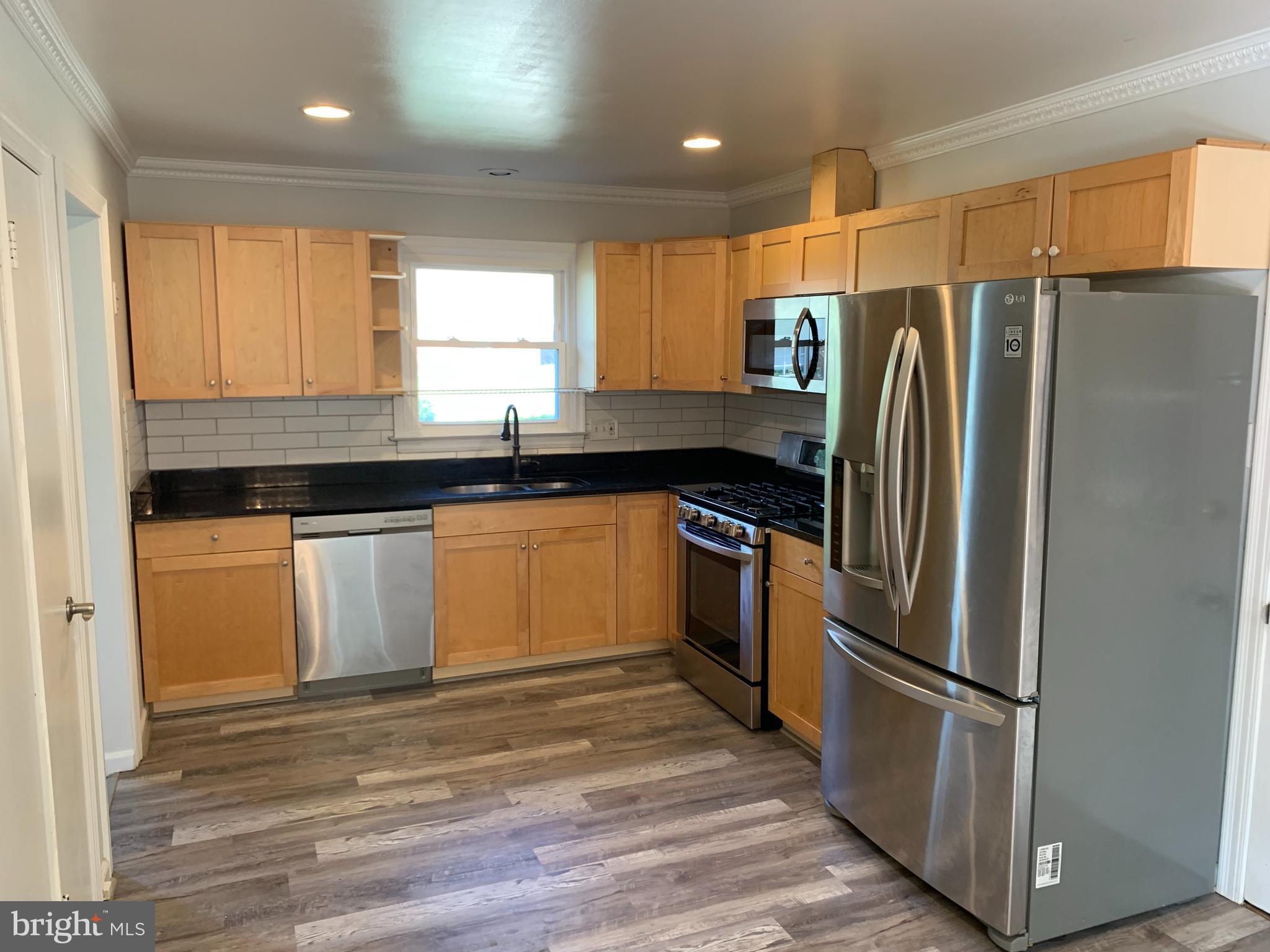 6401 Rivington Road Springfield, VA 22152 - Photo 3 of 30