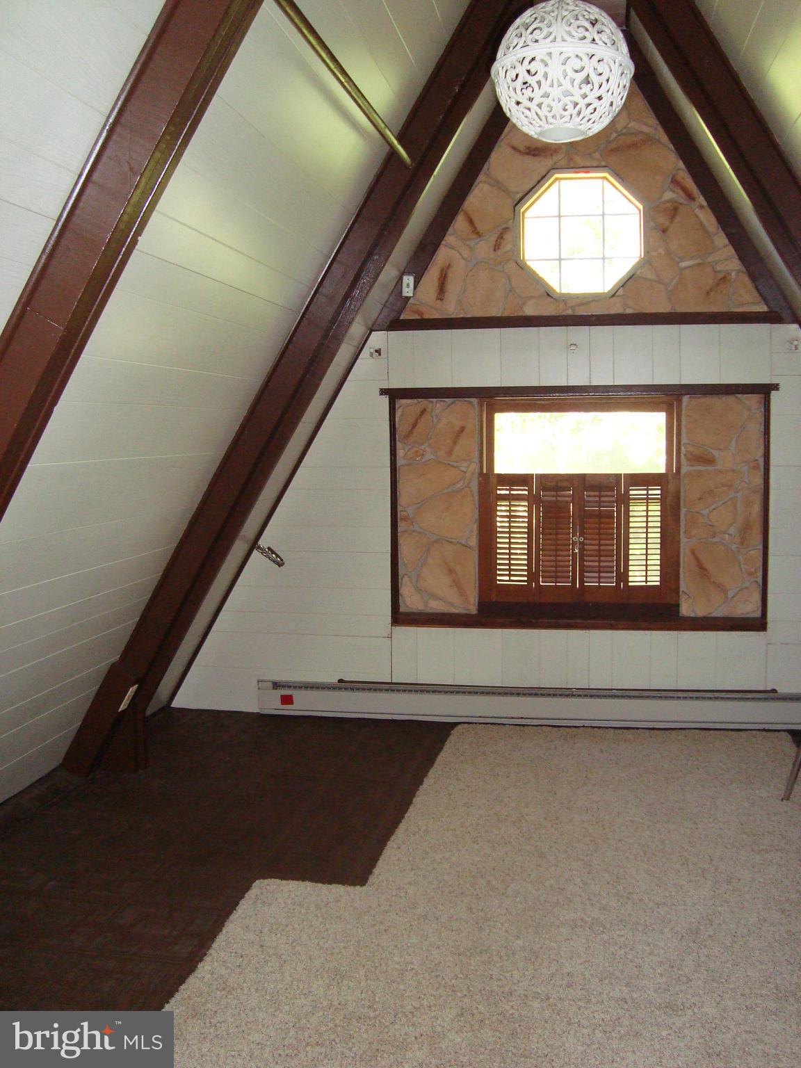 7626 Paradise Beach Road Pasadena, MD 21122 - Photo 15 of 16 Loft