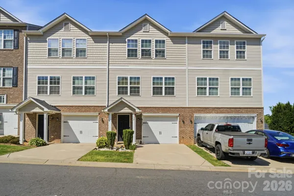 $309,900 | 117 Langhorne Drive, Mount Holly, NC 28120