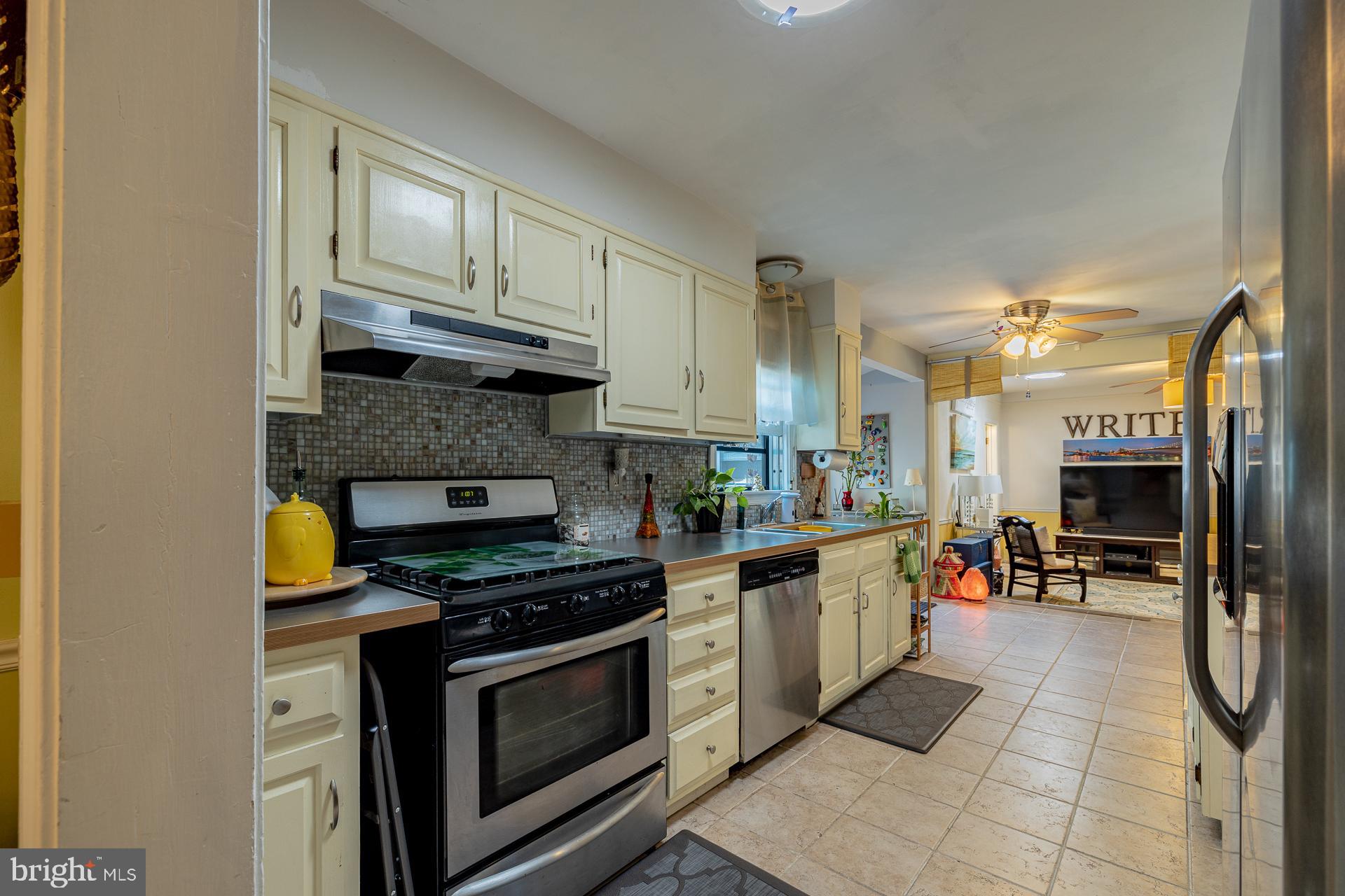 2001 Windham Lane Silver Spring, MD 20902 - Photo 22 of 48