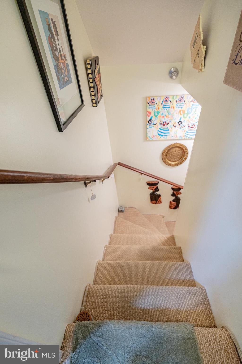 2001 Windham Lane Silver Spring, MD 20902 - Photo 33 of 48