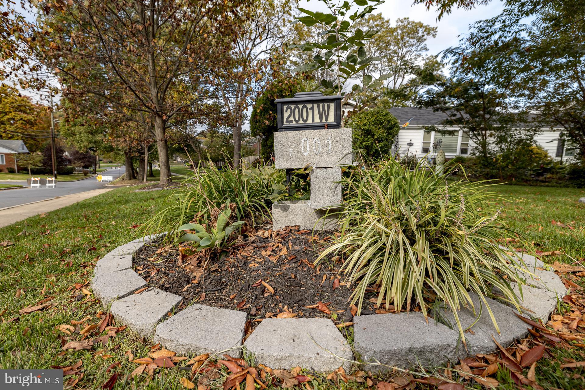 2001 Windham Lane Silver Spring, MD 20902 - Photo 5 of 48