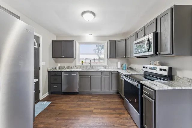 $545,500 | 801 Lemont Drive, Nashville, TN 37216