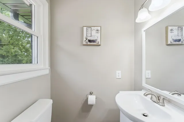 $545,500 | 801 Lemont Drive, Nashville, TN 37216