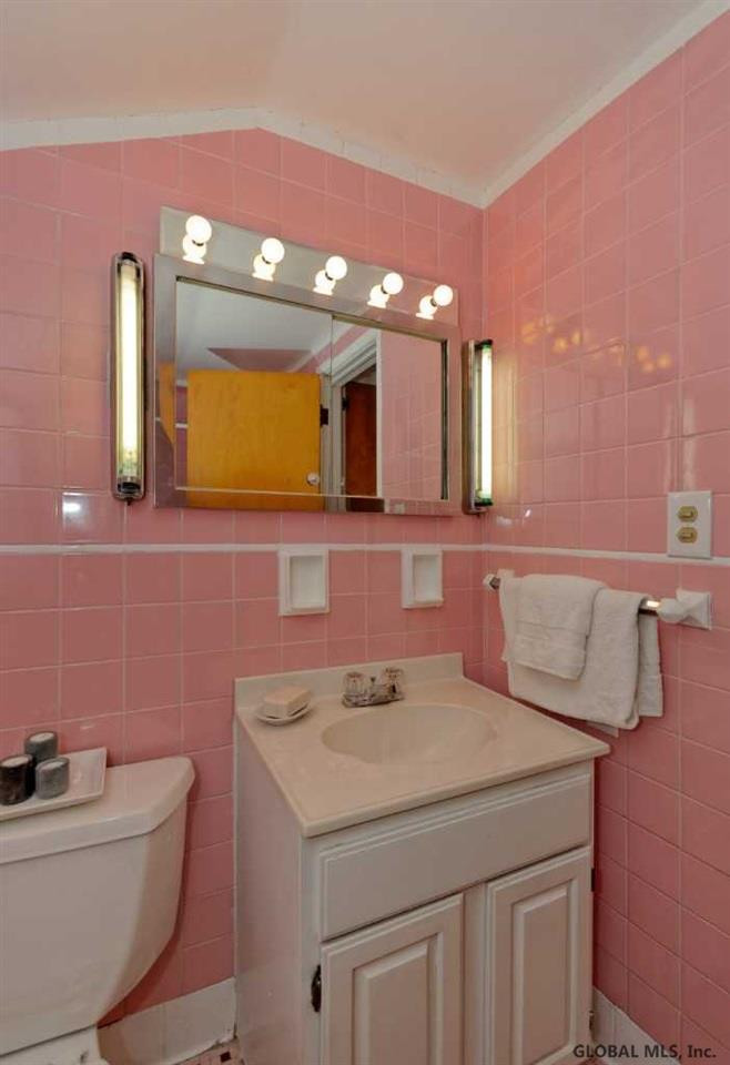 2227 Crescent Road Niskayuna, NY 12309 - Photo 18 of 22 Photo 18