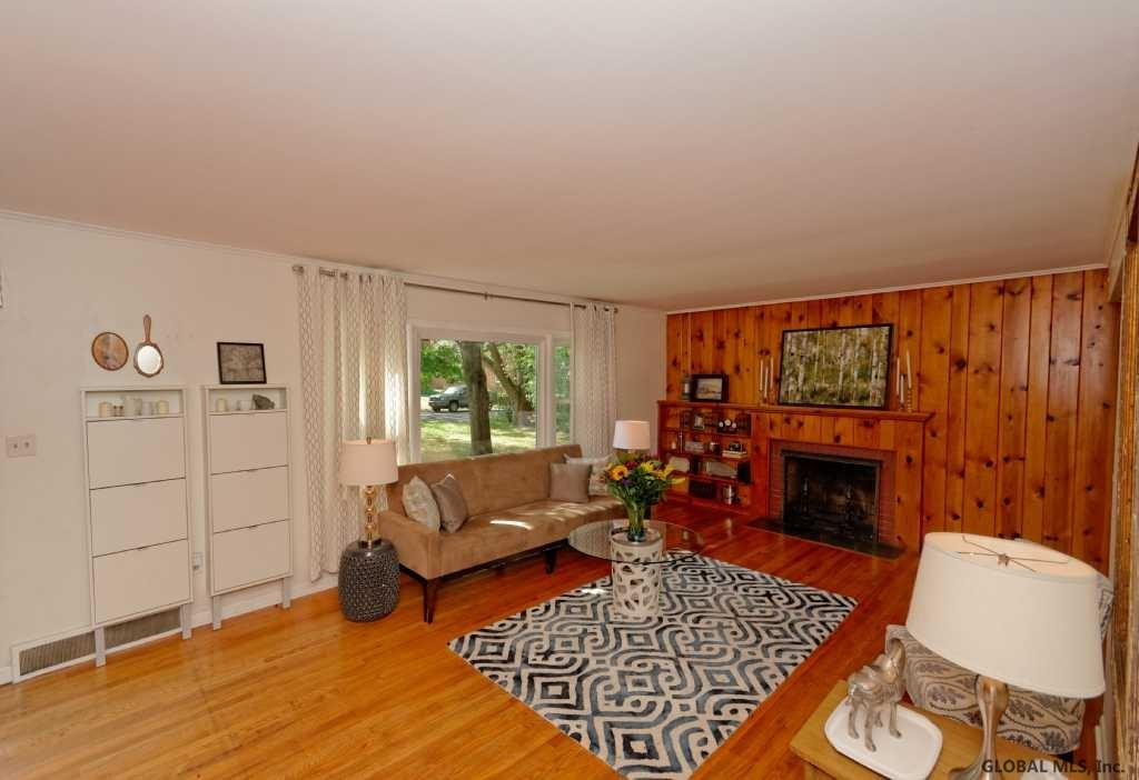 2227 Crescent Road Niskayuna, NY 12309 - Photo 4 of 22 Photo 4