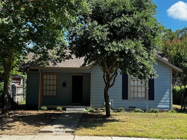 $1,595 | 3417 Clary Avenue, Fort Worth, TX 76111