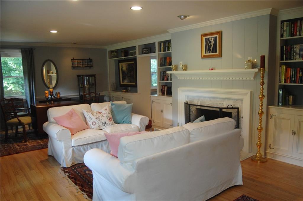 700 Robinhood Road Pittsburgh, PA 15215 - Photo 2 of 25 Gallery Image 2