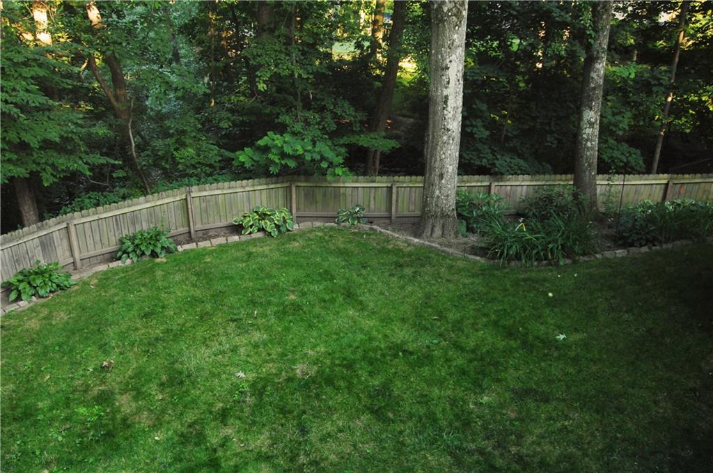 700 Robinhood Road Pittsburgh, PA 15215 - Photo 22 of 25 Gallery Image 22