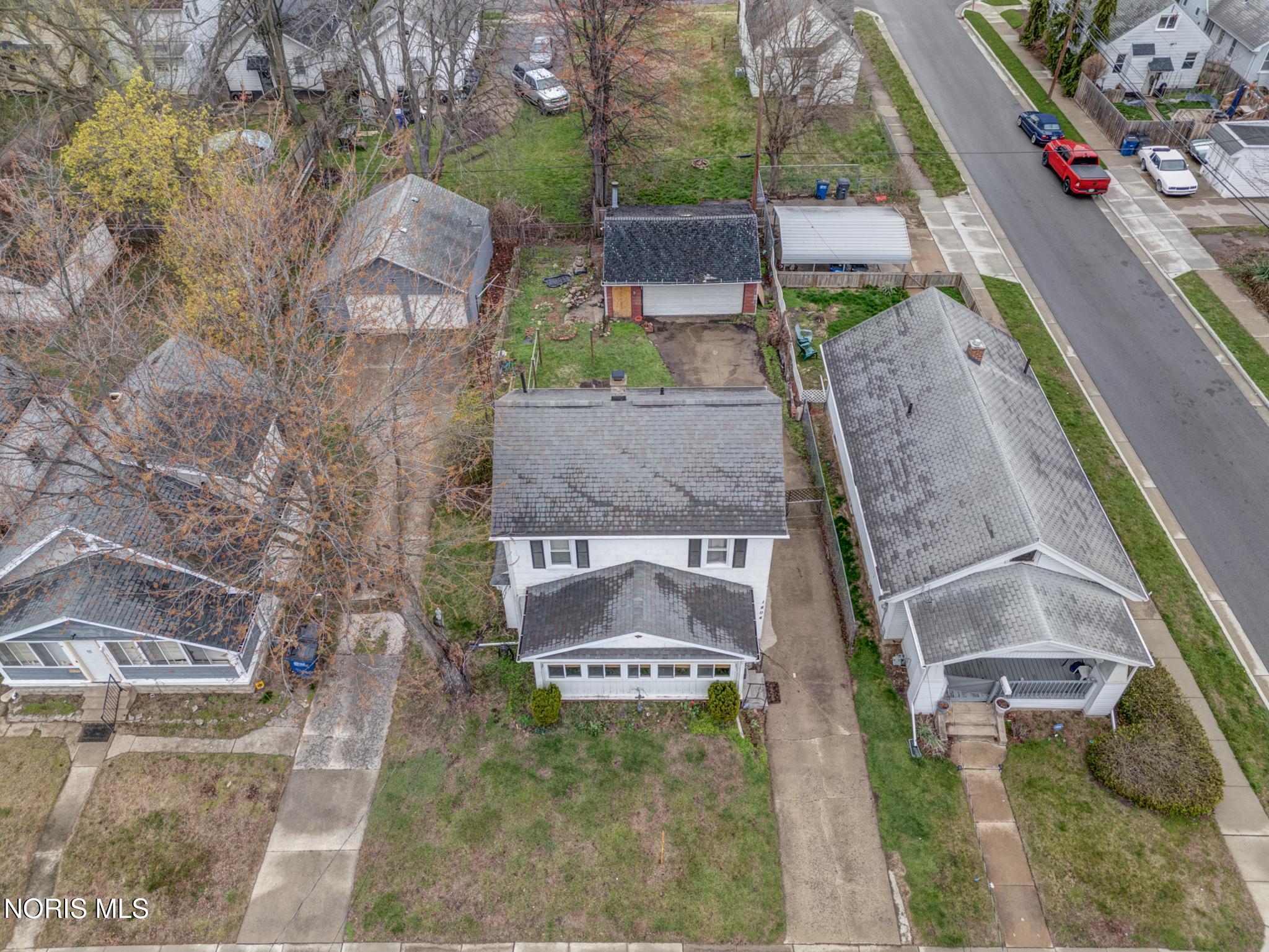 1804 Loxley Road Toledo, OH 43613 - Photo 2 of 33 DB--10