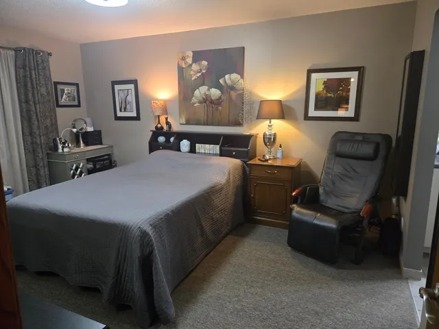 $348,000 | 2212 10th Avenue Southeast, Willmar, MN 56201