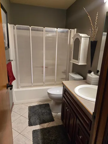 $348,000 | 2212 10th Avenue Southeast, Willmar, MN 56201