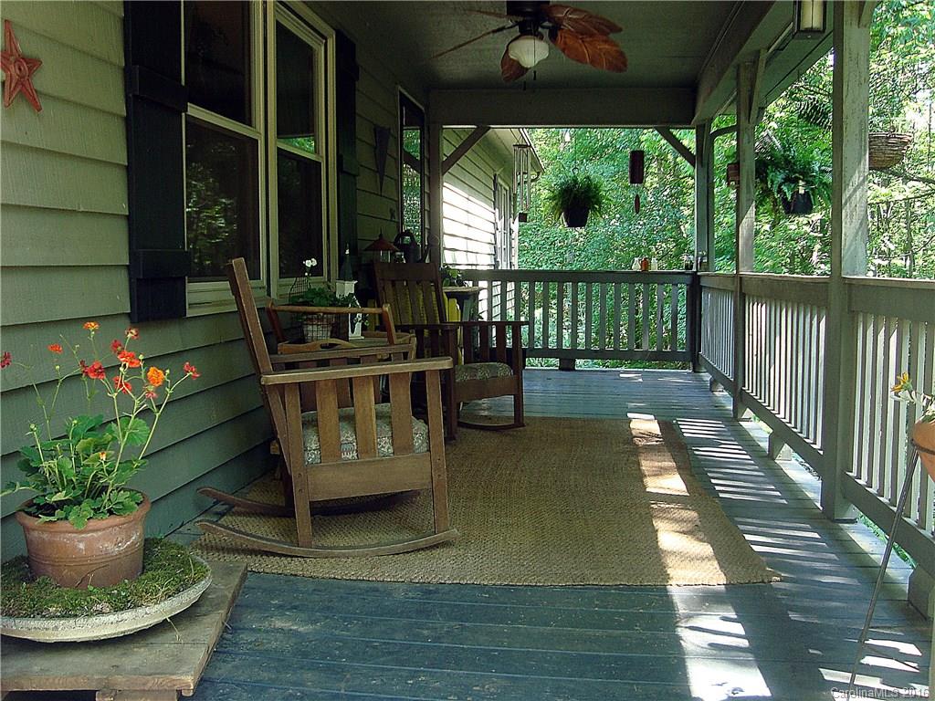 950 Ike Lynch Road Dallas, NC 28034 - Photo 3 of 24 Gallery Image 3