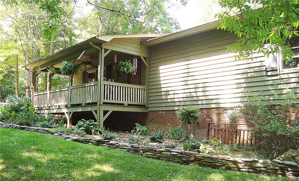950 Ike Lynch Road Dallas, NC 28034 - Photo 4 of 24 Gallery Image 4