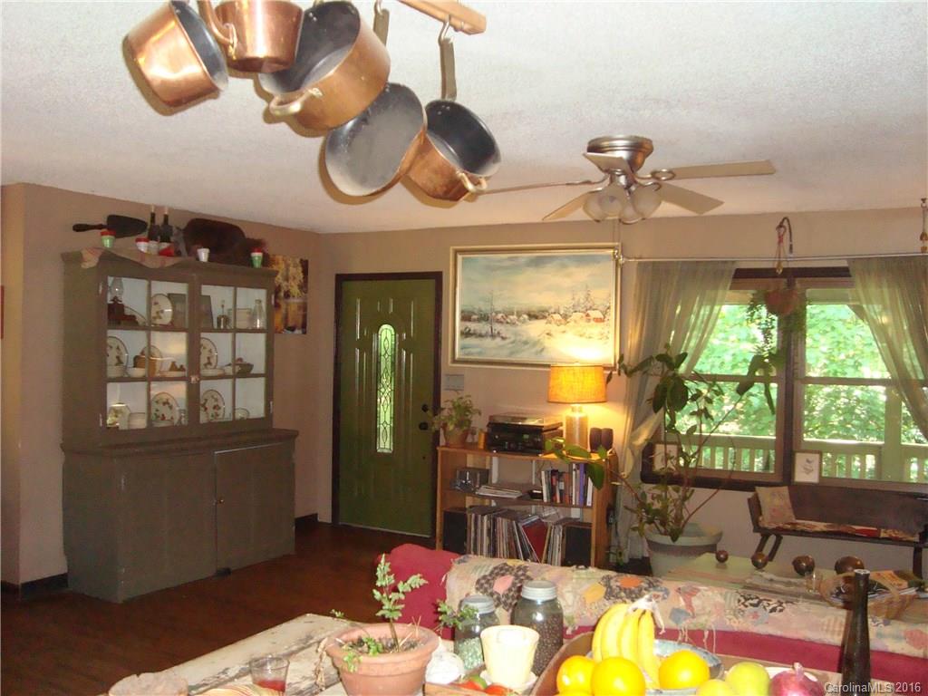 950 Ike Lynch Road Dallas, NC 28034 - Photo 9 of 24 Gallery Image 9