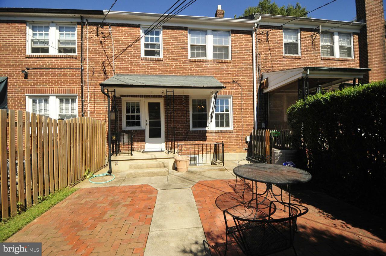 327 Dumbarton Road Baltimore, MD 21212 - Photo 9 of 9 Exterior (Rear)