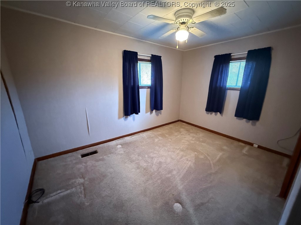 898 Thunder Road Chapmanville, WV 25508 - Photo 7 of 28 BR 2