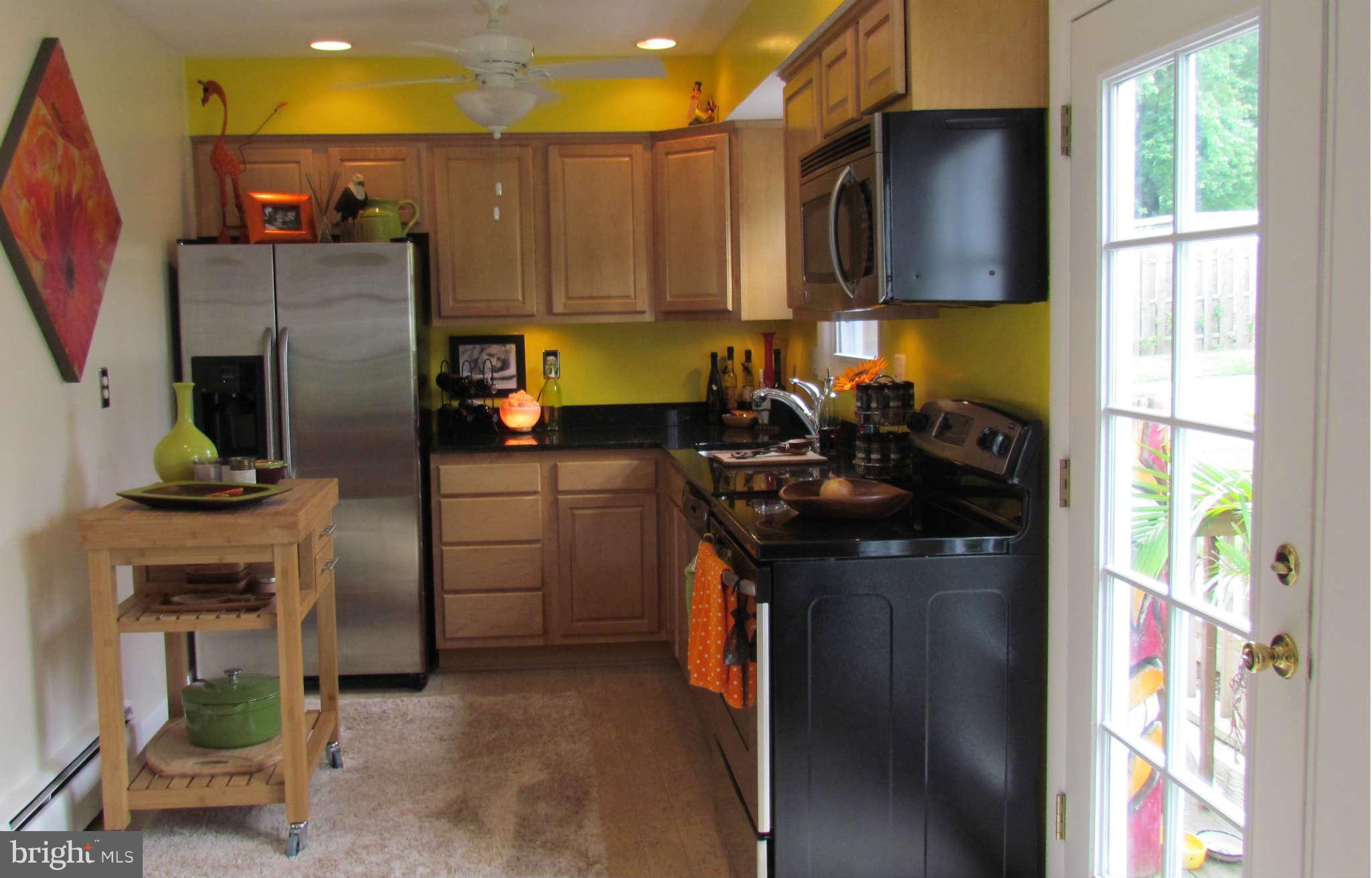 7864 Elizabeth Road Pasadena, MD 21122 - Photo 14 of 30 Kitchen