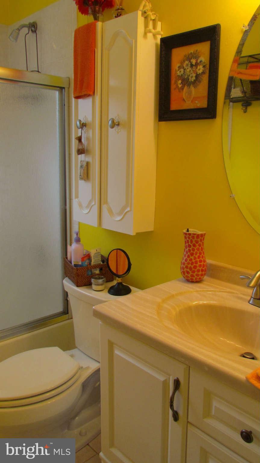 7864 Elizabeth Road Pasadena, MD 21122 - Photo 16 of 30 Bath