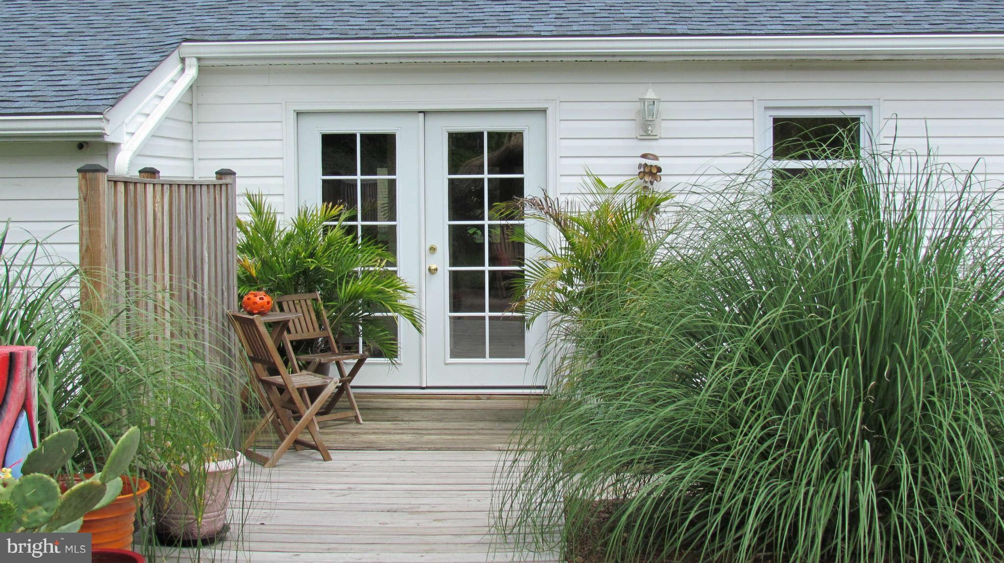 7864 Elizabeth Road Pasadena, MD 21122 - Photo 24 of 30 Patio View