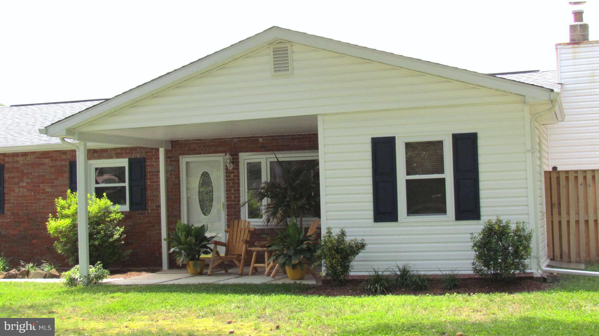 7864 Elizabeth Road Pasadena, MD 21122 - Photo 5 of 30 Exterior Front