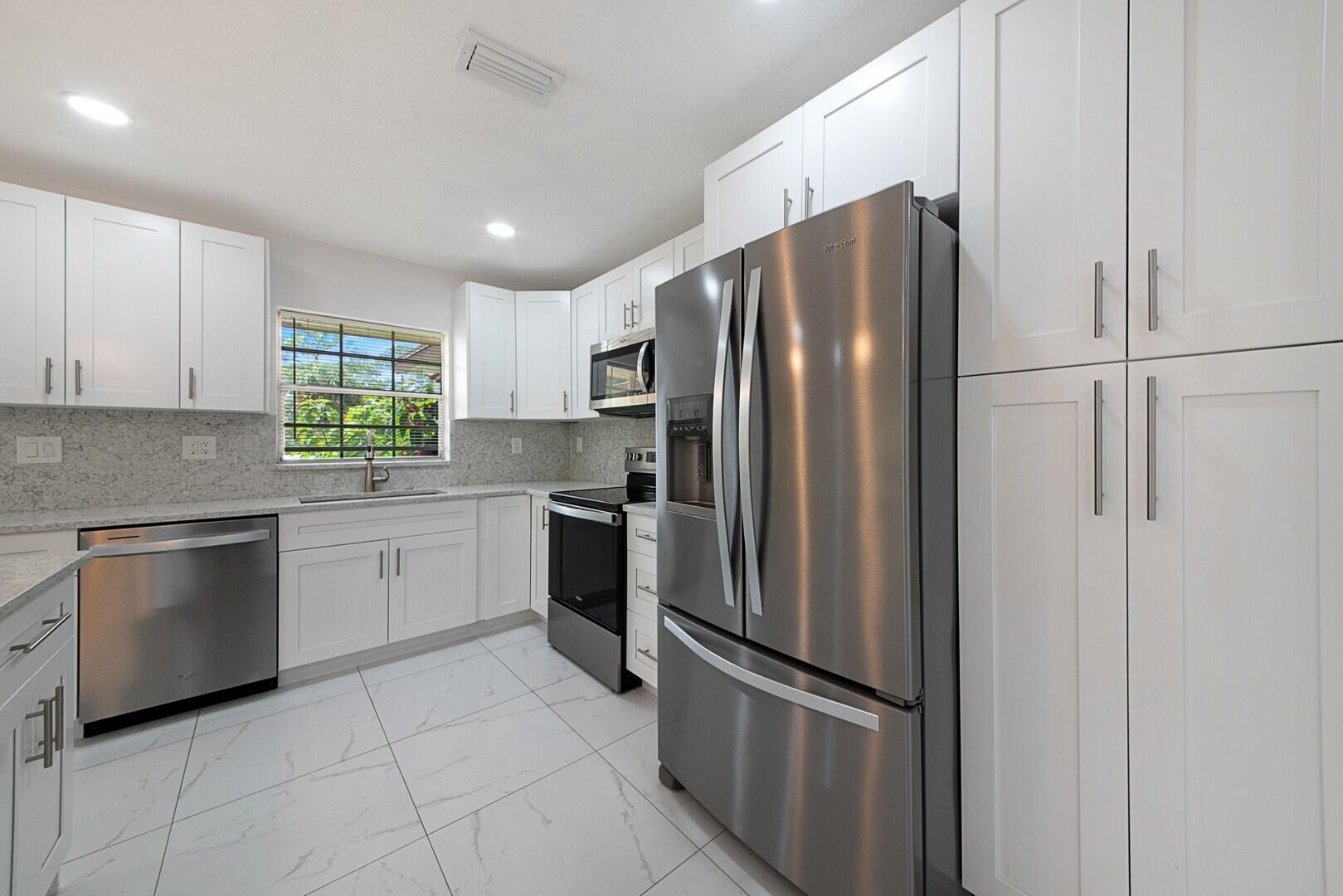 5220 Nesting Way, Unit D Delray Beach, FL 33484 - Photo 10 of 29 thumbnail_a42