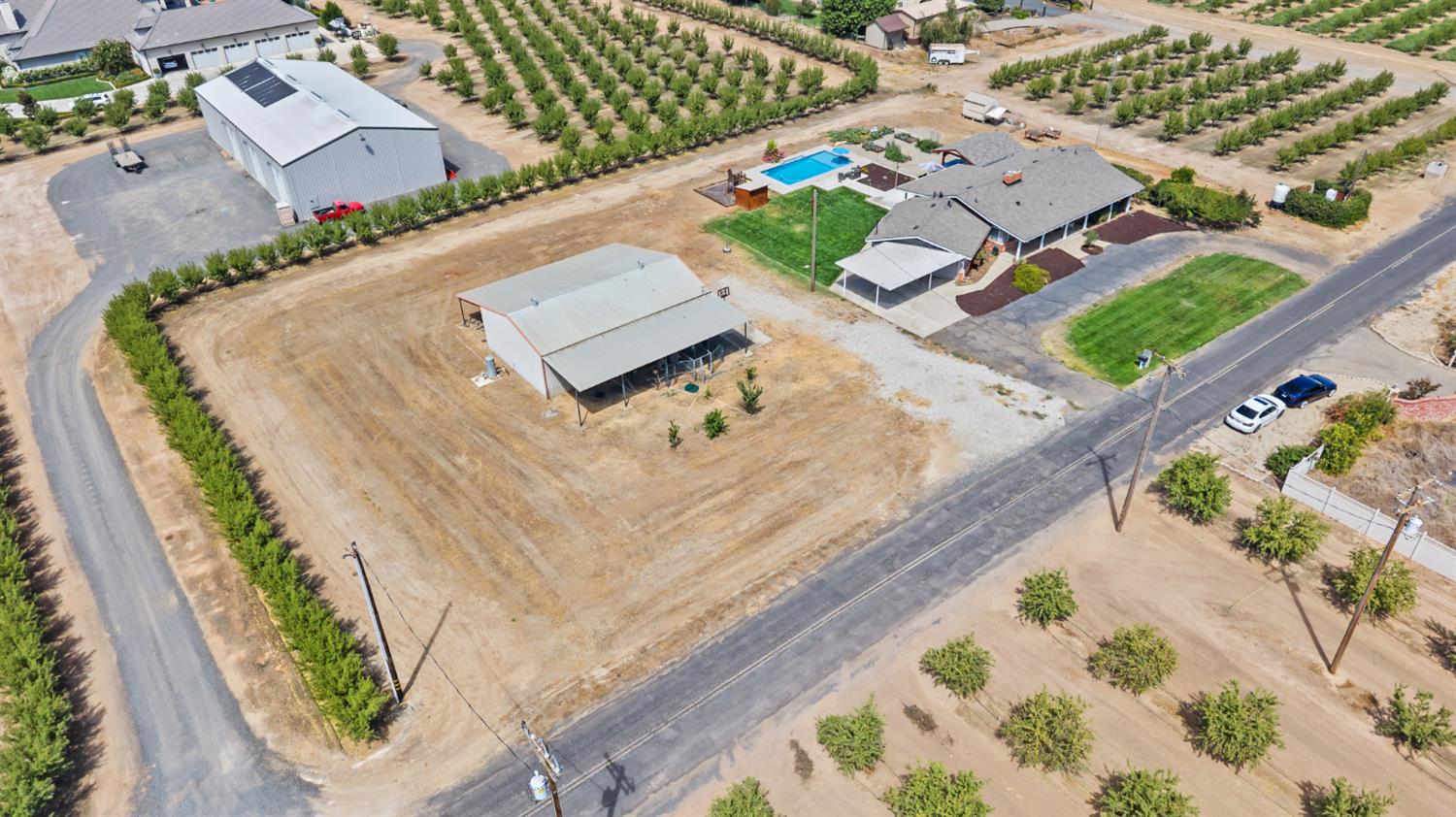 4901 Saylor Road Hughson, CA 95326 - Photo 6 of 66 Gallery Image 6