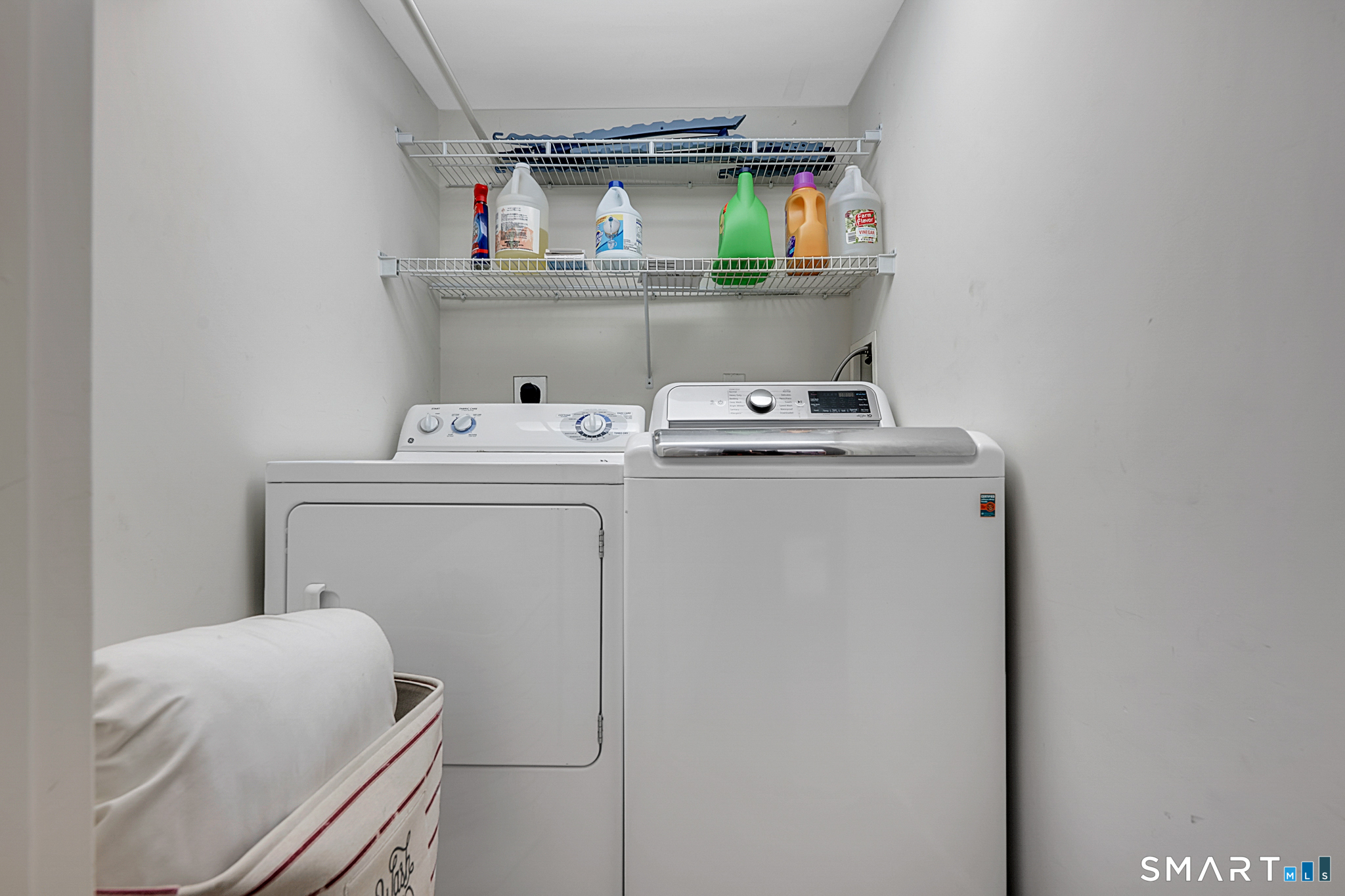 30 Silver Sands Road, Unit C9 East Haven, CT 06512 - Photo 25 of 36 a utility room with dryer and washer