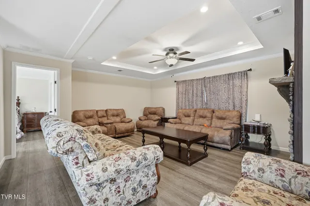 $309,000 | 3679 High Point Road, Castlewood, VA 24224