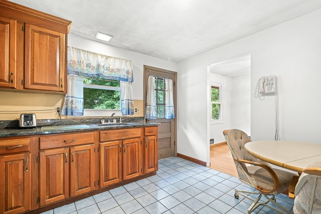 155 Turnpike Road Chelmsford, MA 01824 - Photo 3 of 35