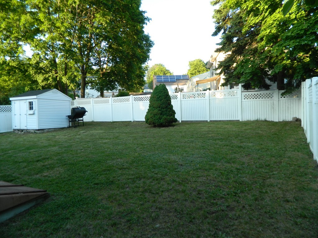 9 Halsey Road Boston, MA 02136 - Photo 2 of 12 Gallery Image 2