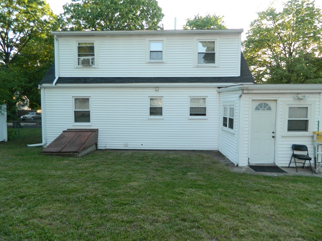 9 Halsey Road Boston, MA 02136 - Photo 3 of 12 Gallery Image 3