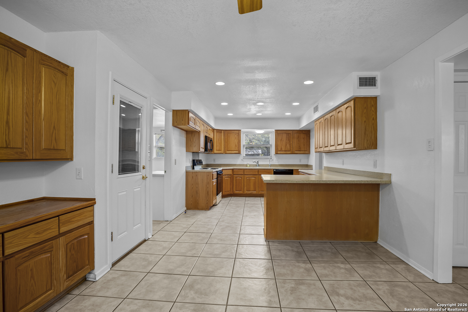 33171 Blanco Road Bulverde, TX 78163 - Photo 12 of 62