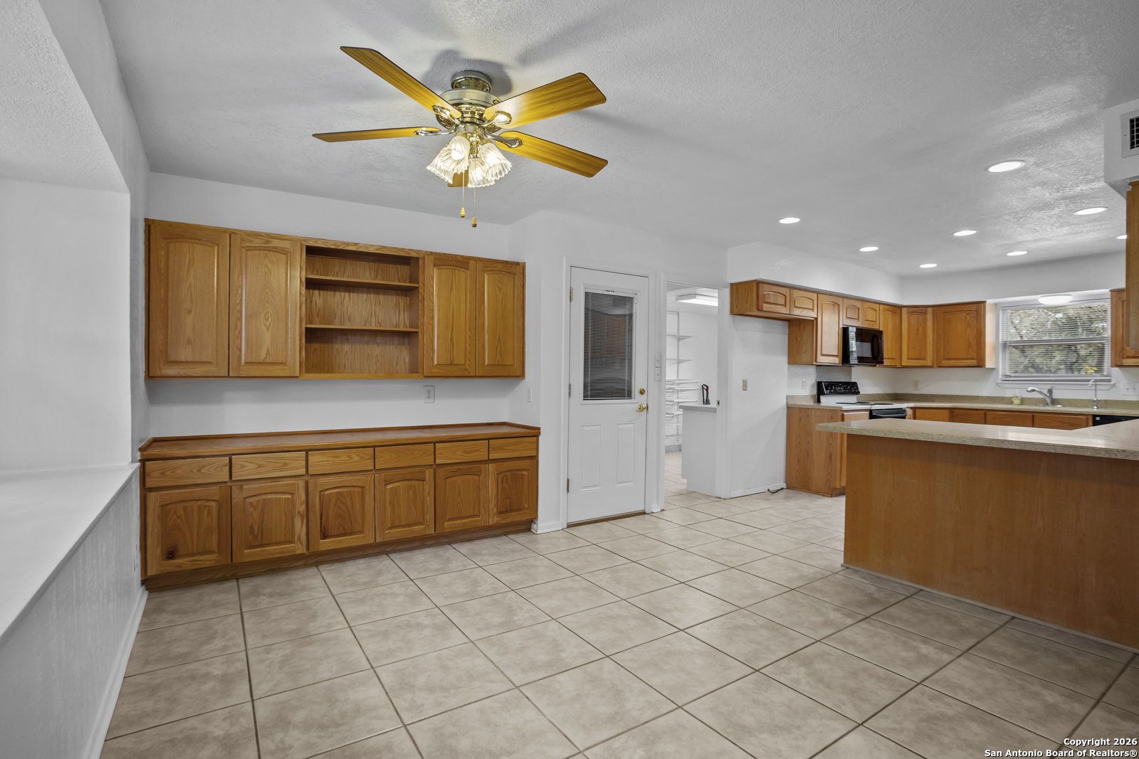 33171 Blanco Road Bulverde, TX 78163 - Photo 10 of 62