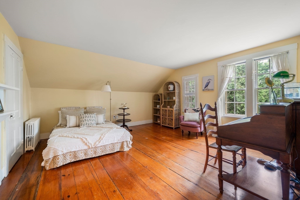 31 Broadway Hanover, MA 02339 - Photo 20 of 42