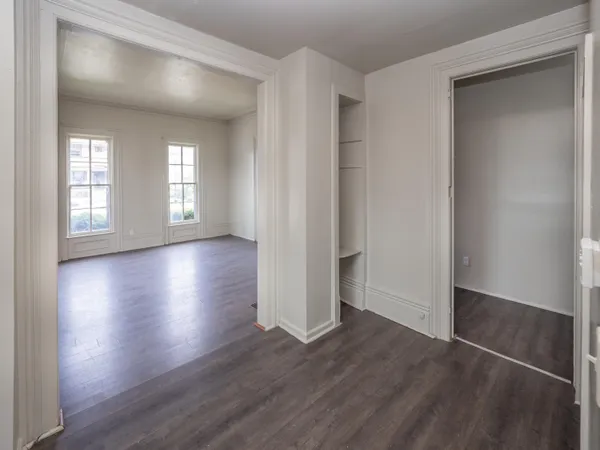 $179,500 | 935 West Lovell Street, Kalamazoo, MI 49007