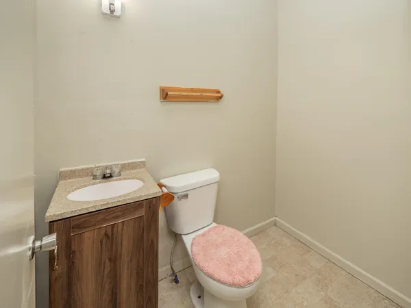 $179,500 | 935 West Lovell Street, Kalamazoo, MI 49007