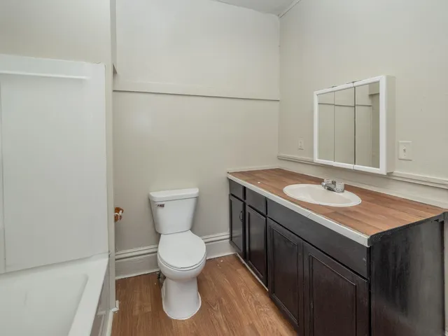 $179,500 | 935 West Lovell Street, Kalamazoo, MI 49007