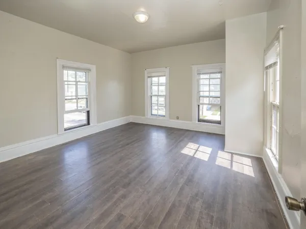 $179,500 | 935 West Lovell Street, Kalamazoo, MI 49007