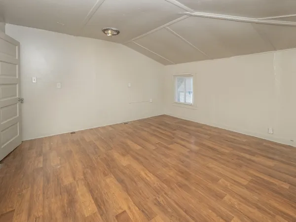$179,500 | 935 West Lovell Street, Kalamazoo, MI 49007