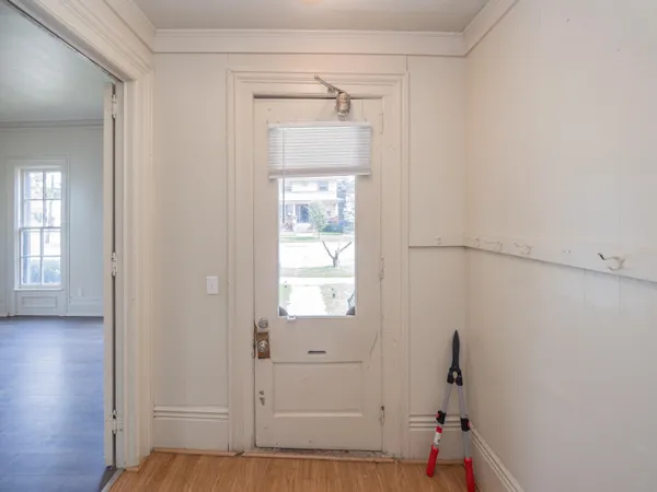 $179,500 | 935 West Lovell Street, Kalamazoo, MI 49007