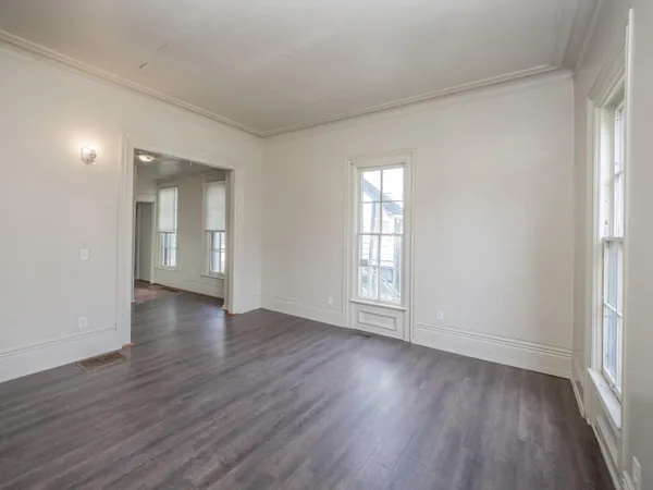 $179,500 | 935 West Lovell Street, Kalamazoo, MI 49007