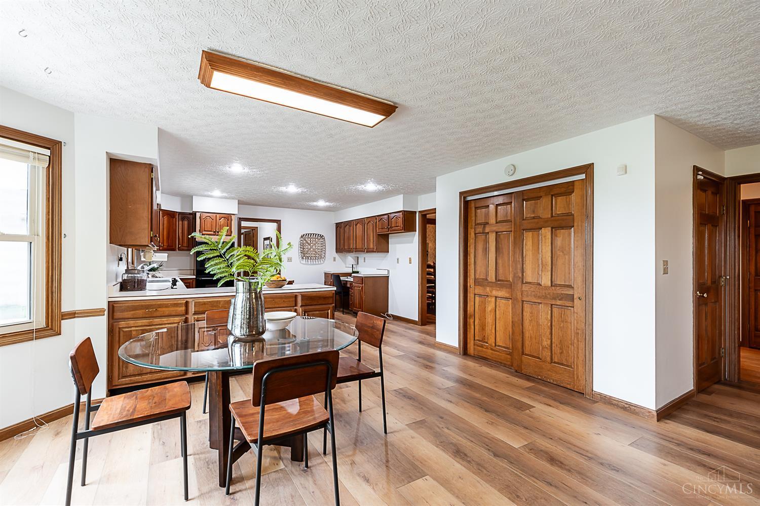 2933 Nichols Road Hamilton, OH 45013 - Photo 10 of 44